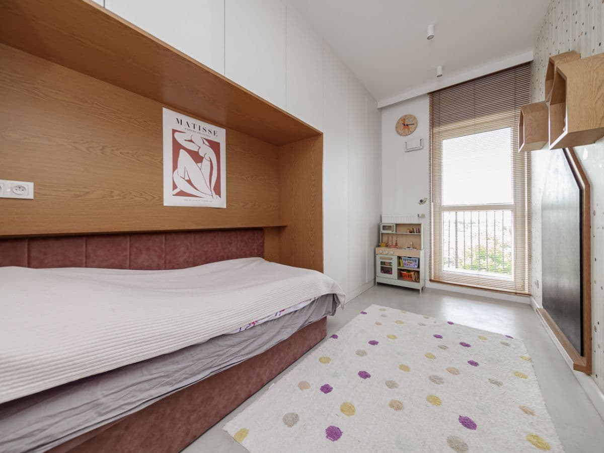 Stylish 4-room apartment with 17 m² terrace – 9