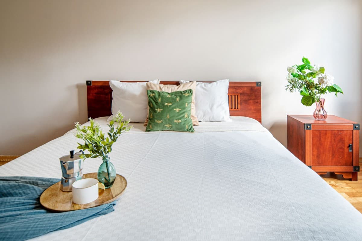 Spacious 3-room apartment in serene Wilanów – 10