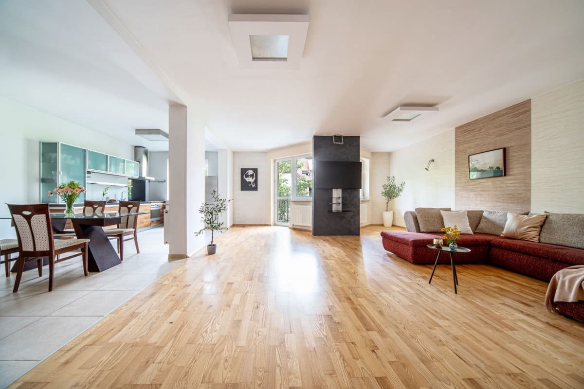Spacious 3-room apartment in serene Wilanów – 1