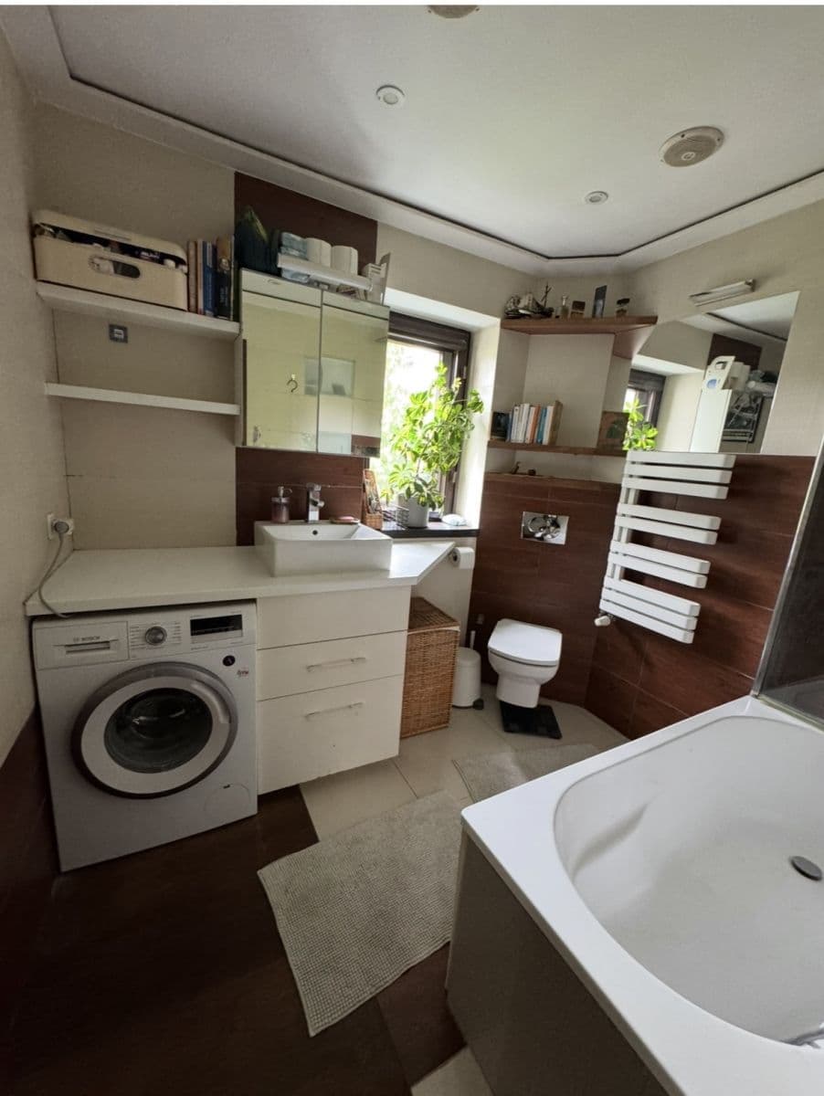 Charming 3-room flat in prime Mokotów location – 12