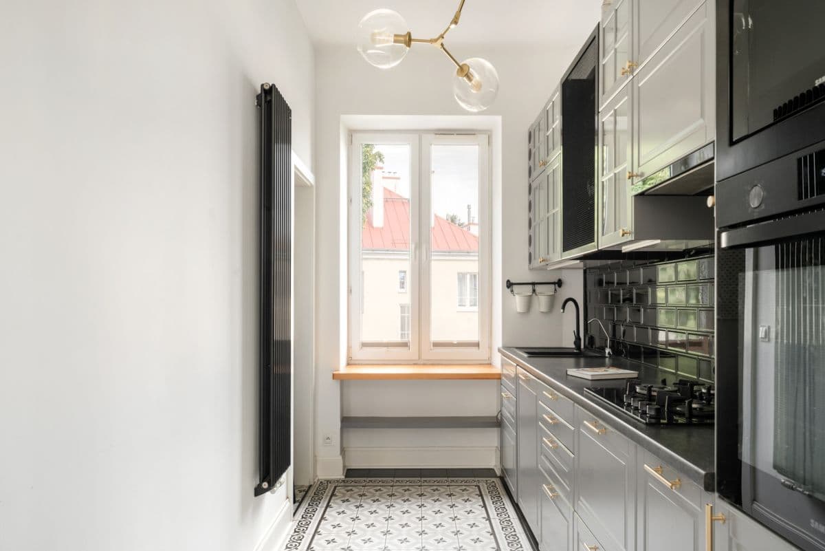 Spacious 3-room apartment in historic building – 8
