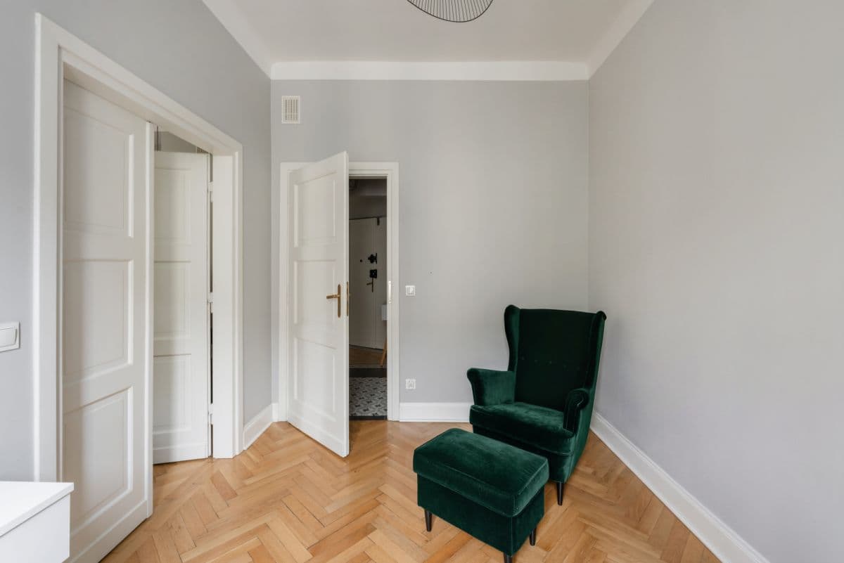 Spacious 3-room apartment in historic building – 13