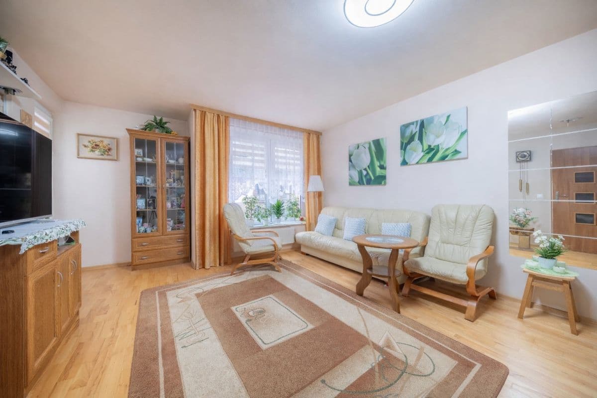 Spacious duplex apartment with two balconies in Piaseczno – 3