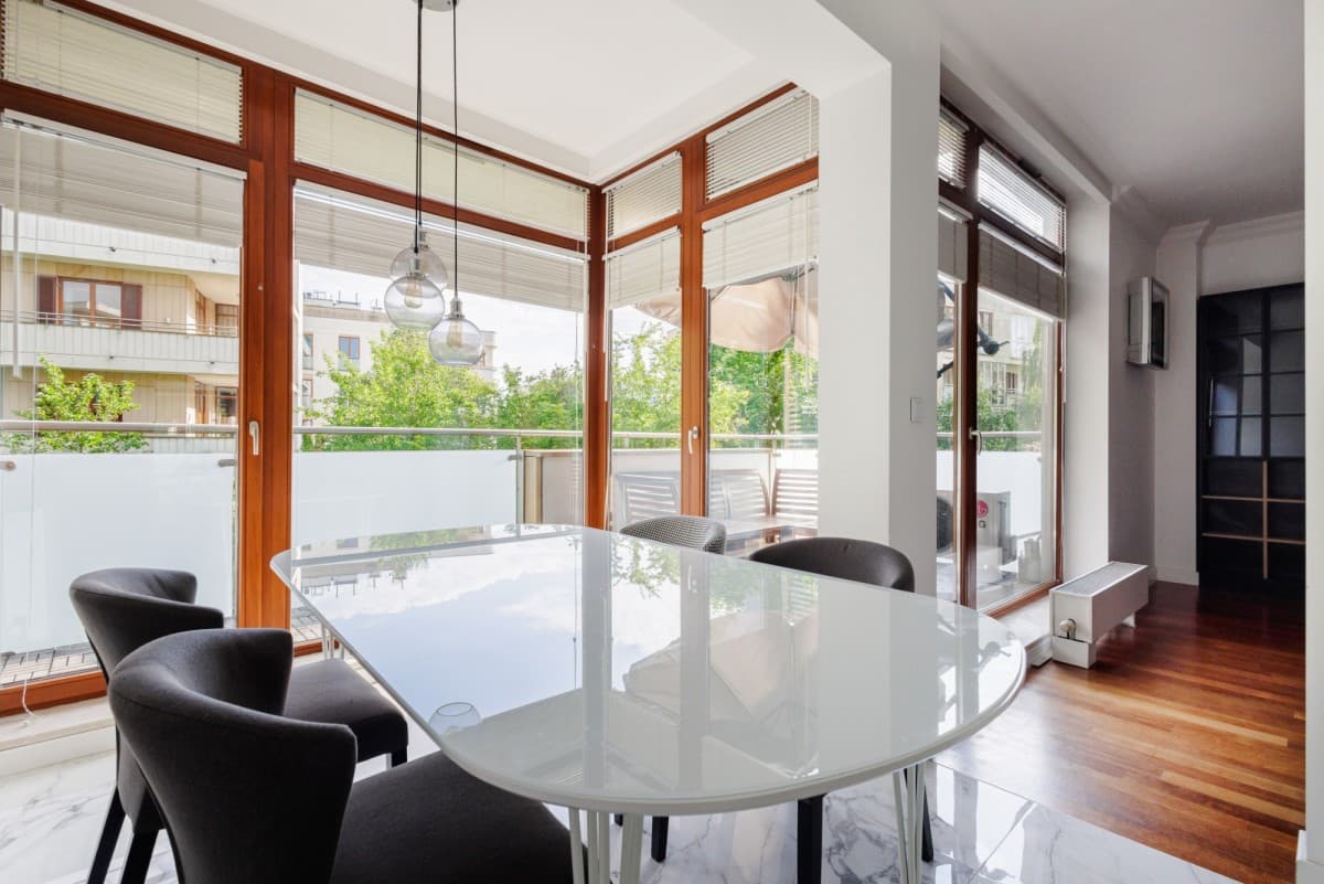 Spacious 3-room apartment in Marina Mokotów – 10