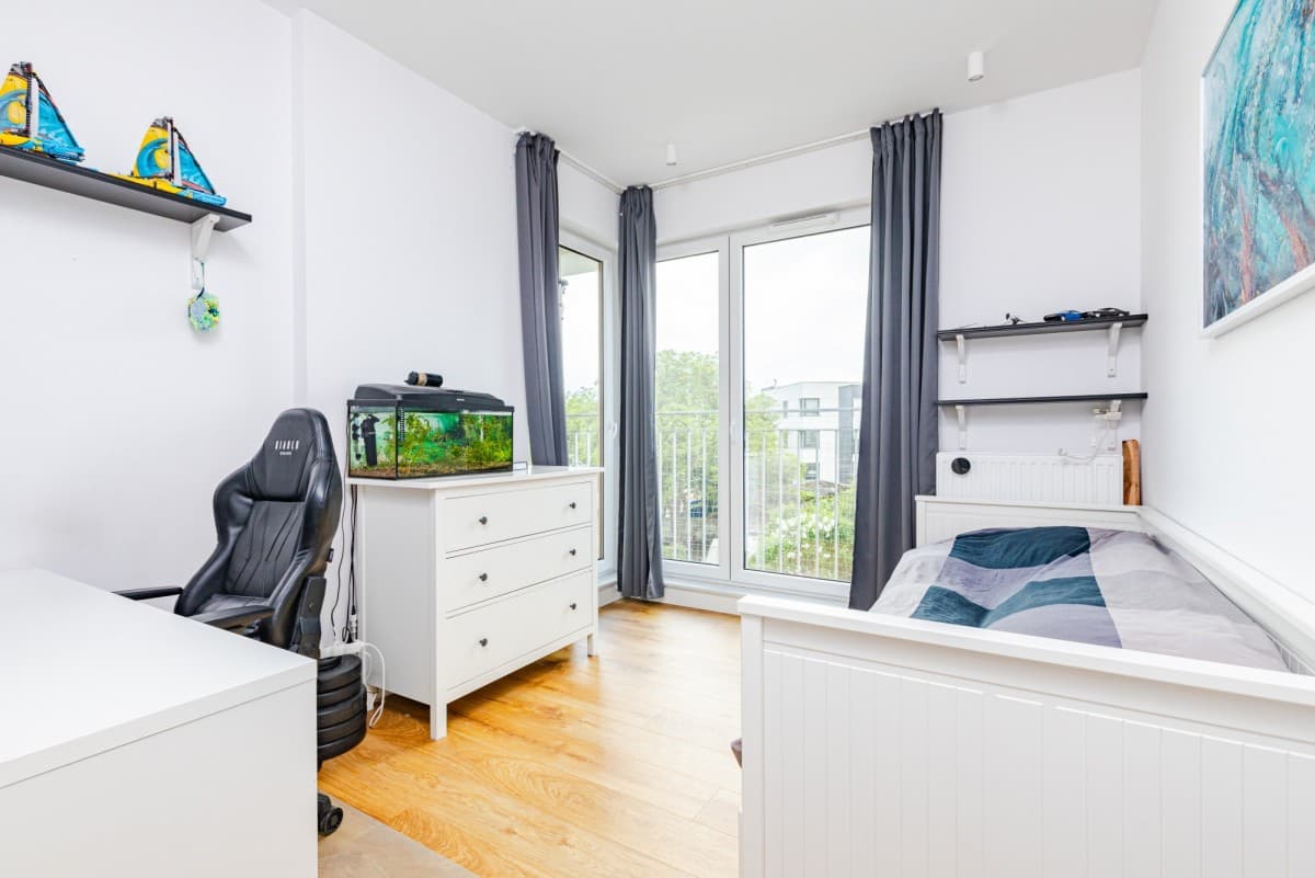 Spacious apartment with 80+ m² terrace near park – 9