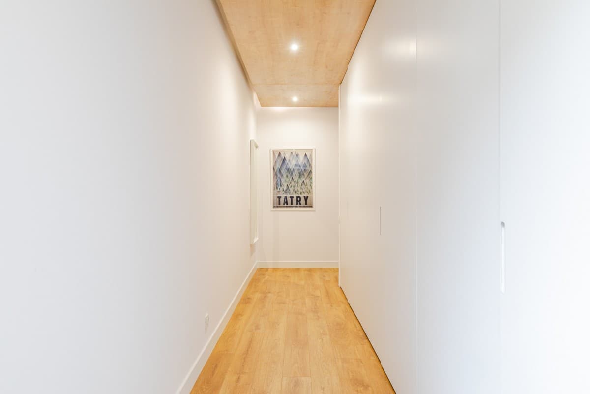 Spacious apartment with 80+ m² terrace near park – 11