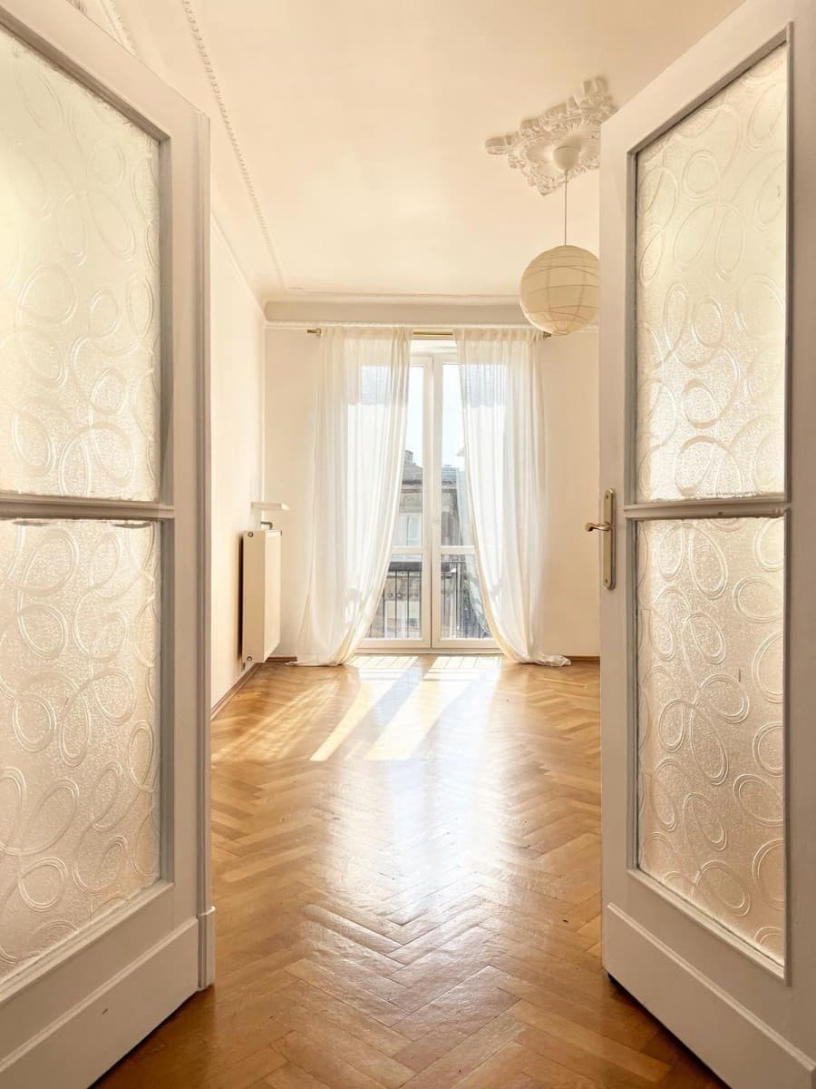 Spacious 69m² flat in Warsaw's city center – 1