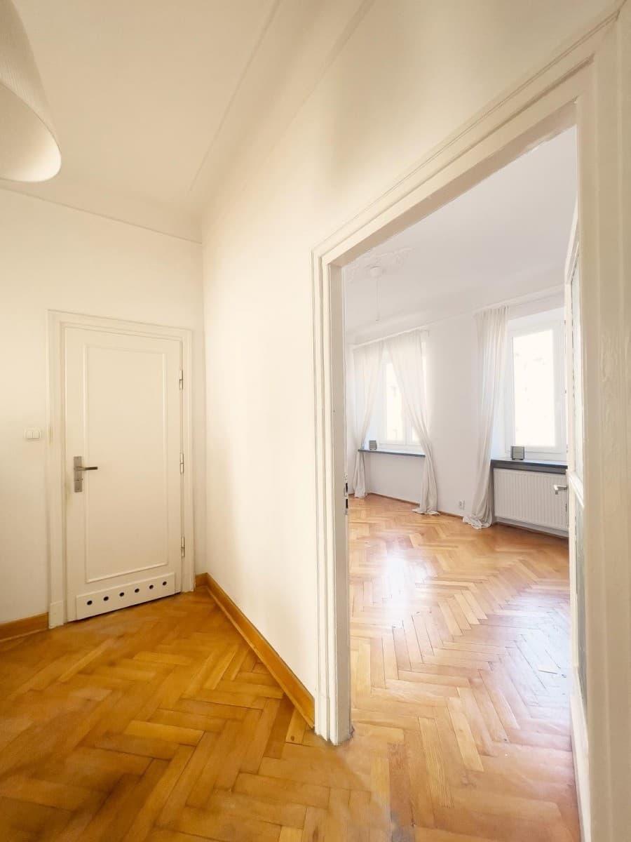 Spacious 69m² flat in Warsaw's city center – 4