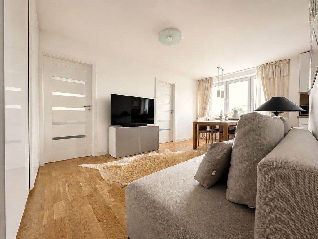 Bright, modern 3-room apartment near Wola Metro – 1