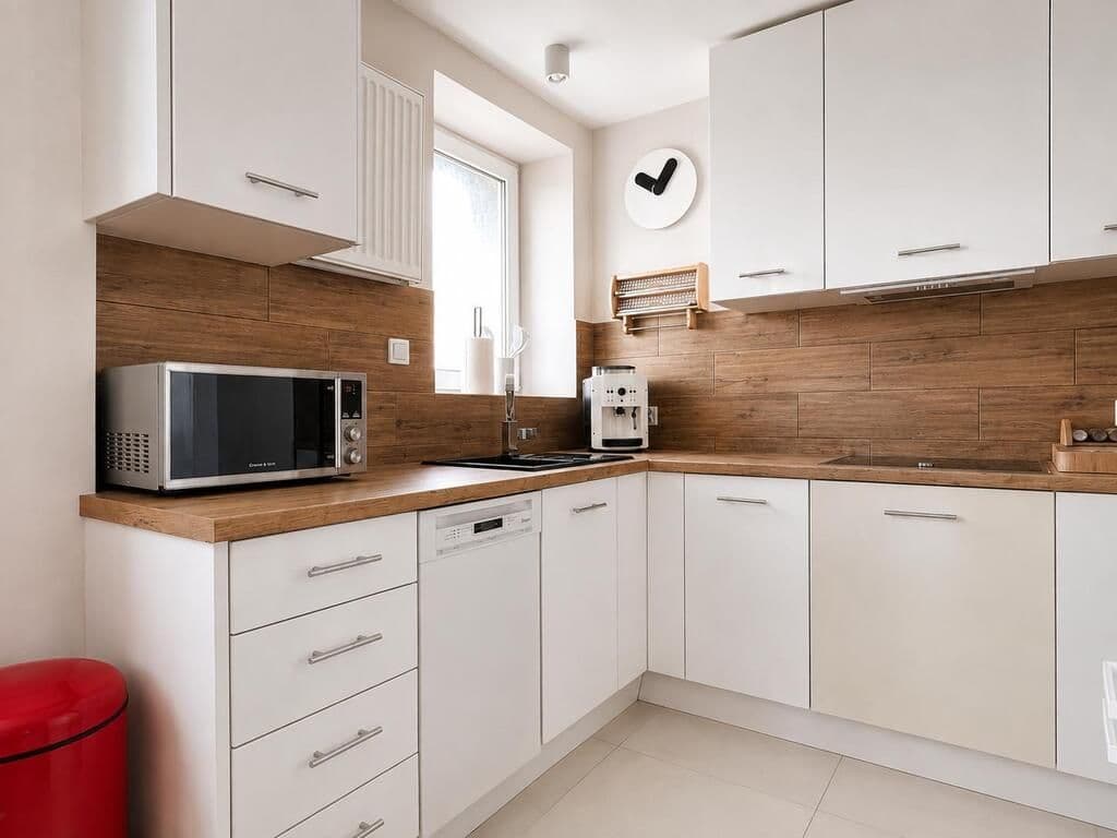 Bright, modern 3-room apartment near Wola Metro – 6
