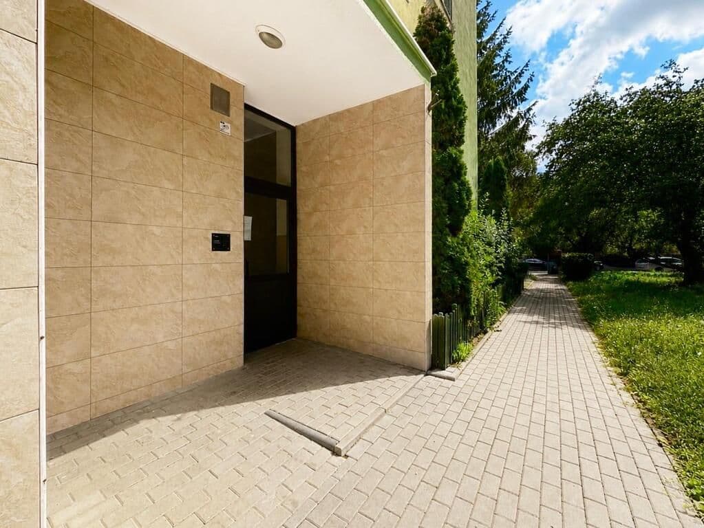 Bright, modern 3-room apartment near Wola Metro – 20
