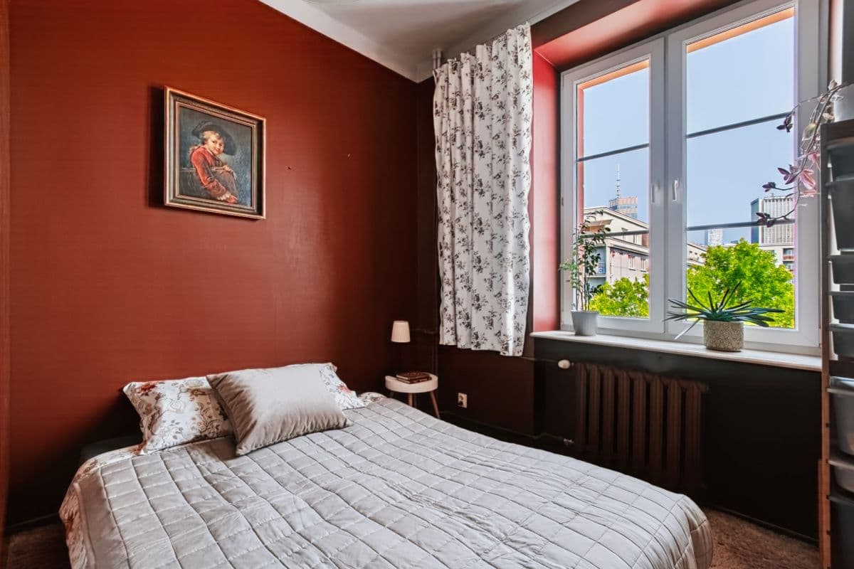 Spacious 103 m² flat in historic building – 6