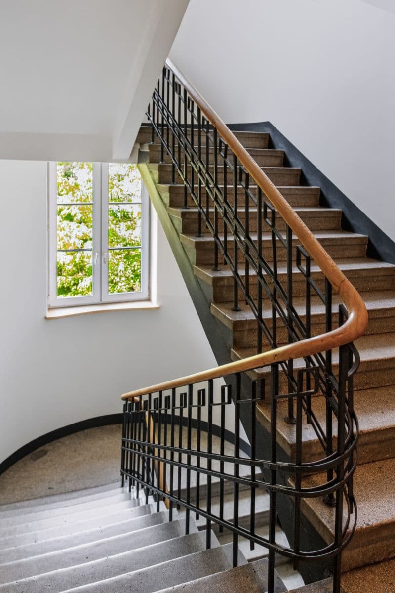 Spacious 103 m² flat in historic building – 9