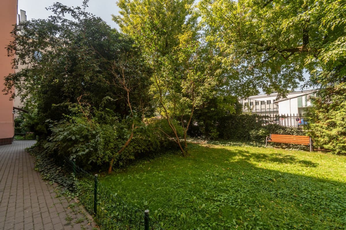 Spacious 103 m² flat in historic building – 12