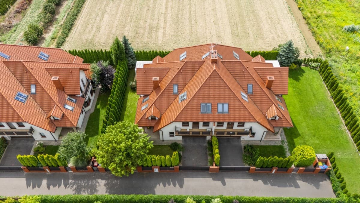 Elegant 7-room twin house with garden and garage – 2