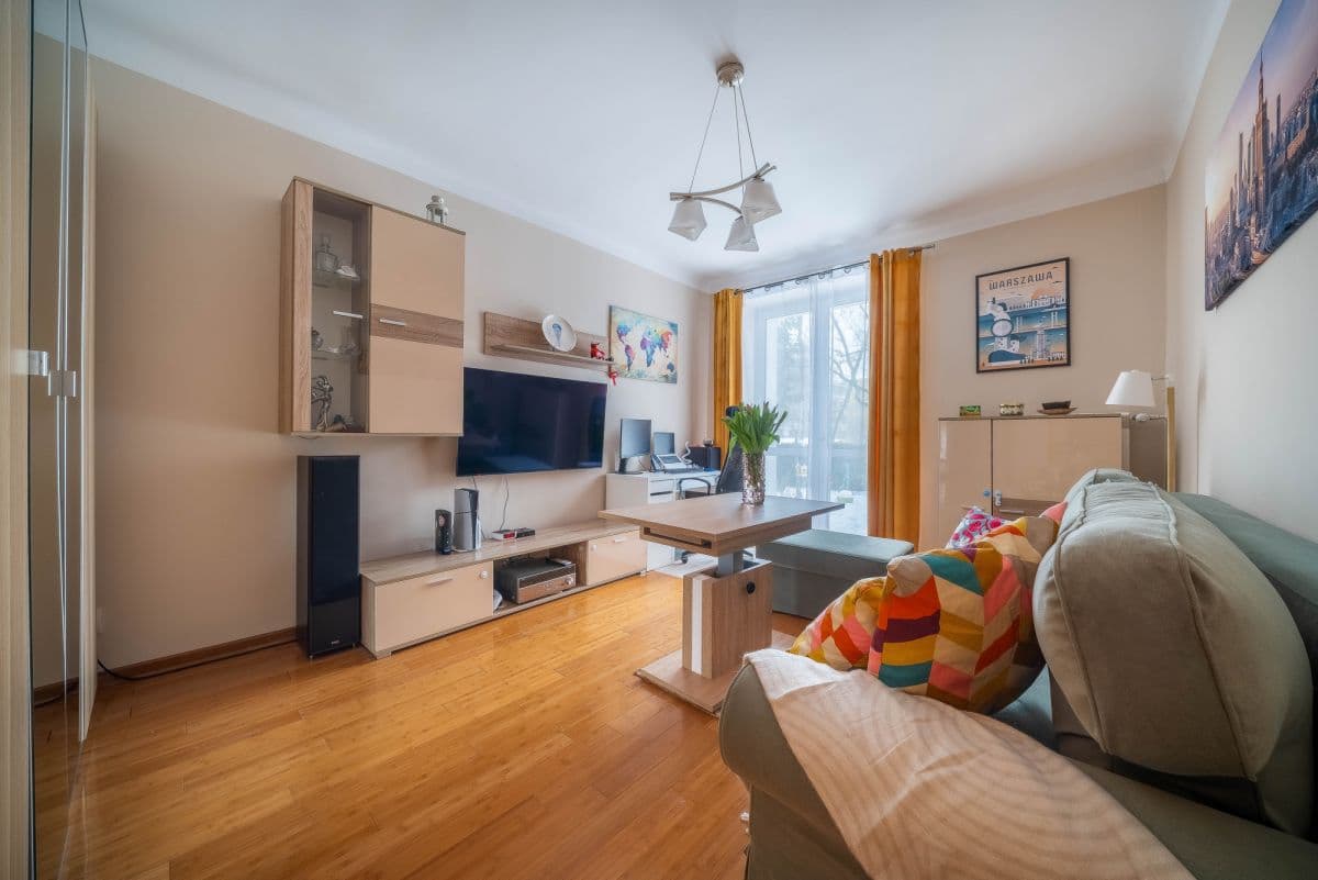 Ground floor apartment with garden in Wola – 2