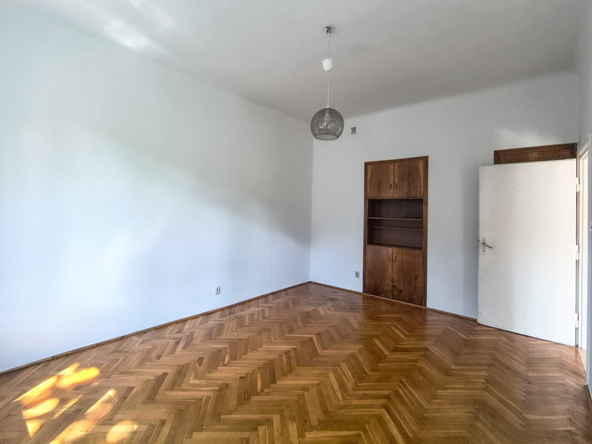Unique apartment in historic Żoliborz villa – 2