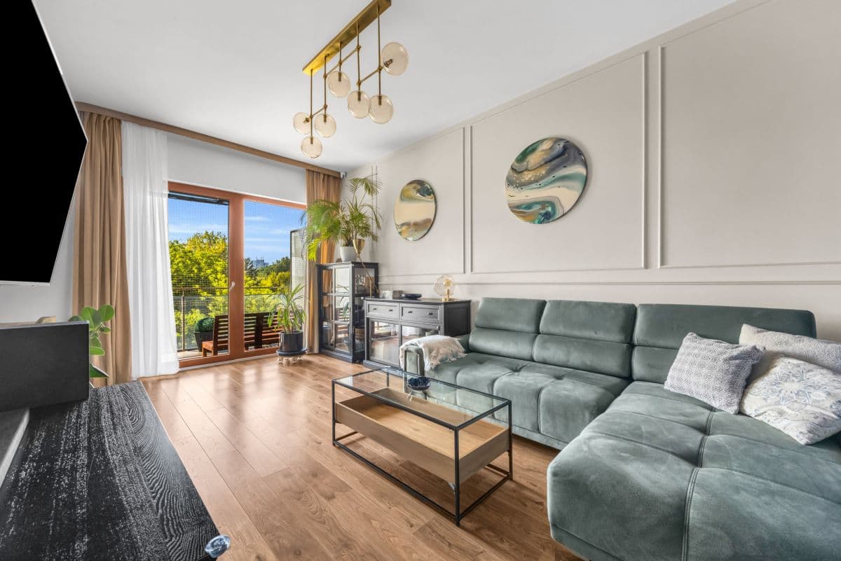 Spacious apartment in Służew with green views – 1