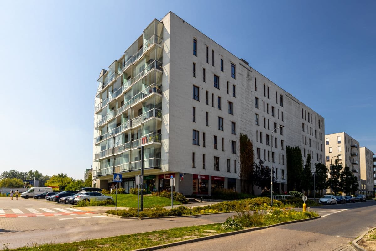 Spacious apartment in Służew with green views – 20