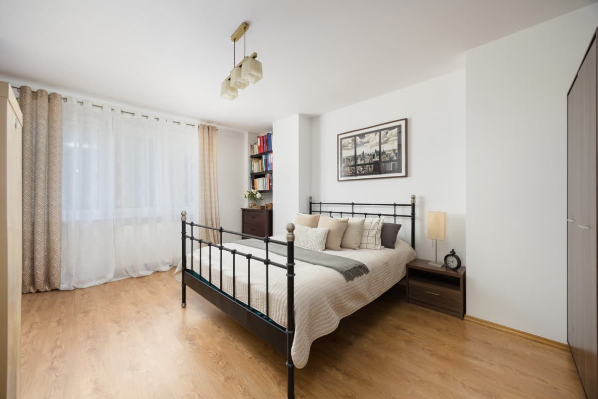 Two-bedroom apartment with balcony in green area – 6
