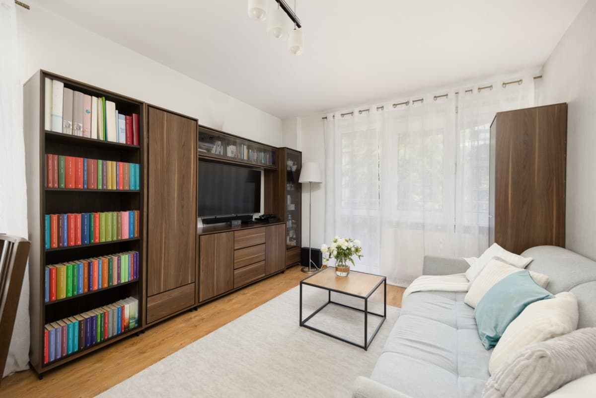 Two-bedroom apartment with balcony in green area – 11