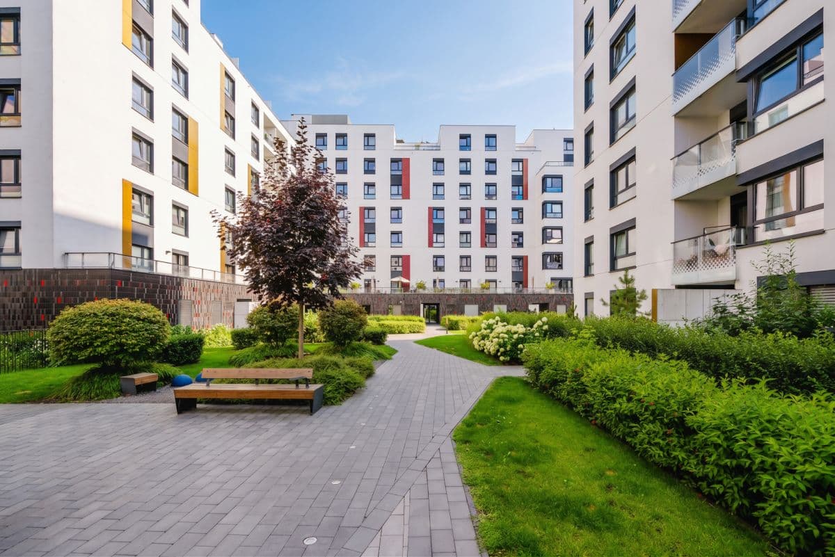 Stylish 3-room apartment with garage in Żoliborz – 14