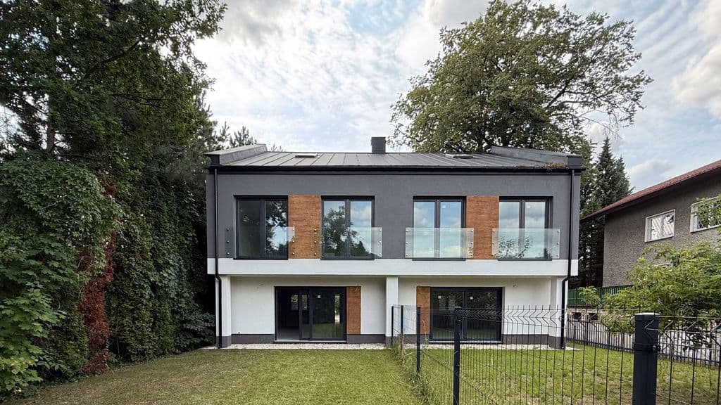 Premium modern home in Piaseczno city center – 1