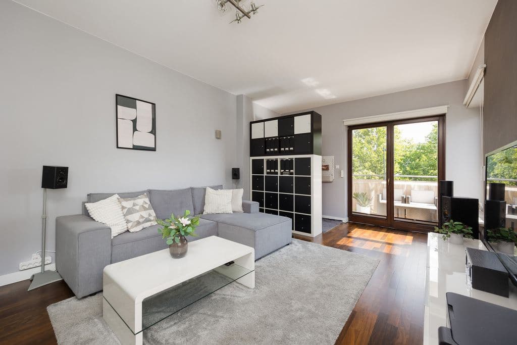 Spacious 3-room apartment with balcony in Wilanów – 2