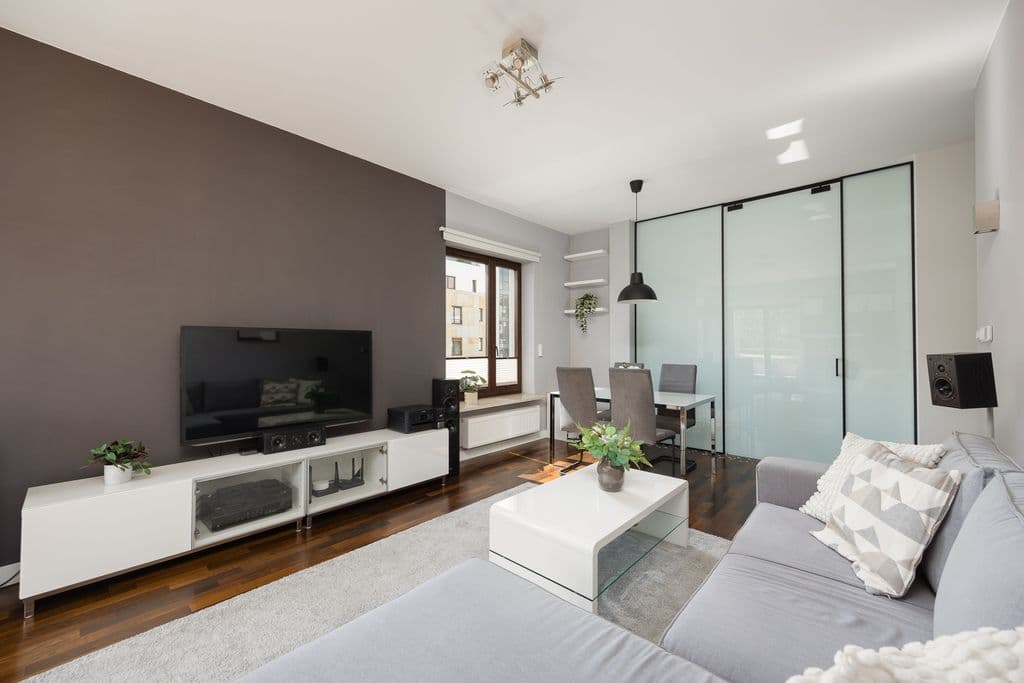 Spacious 3-room apartment with balcony in Wilanów – 3