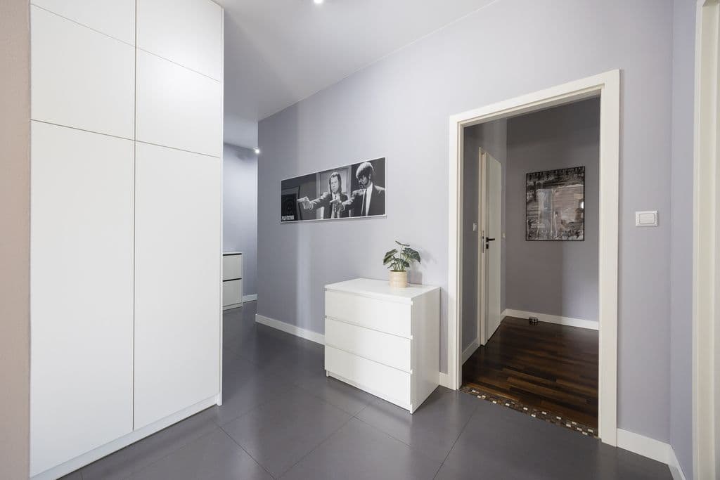 Spacious 3-room apartment with balcony in Wilanów – 14