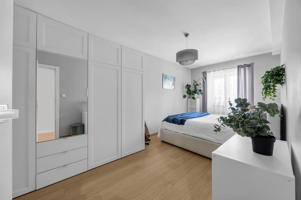 Spacious 3-bedroom apartment with large balcony – 9