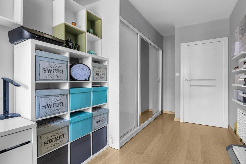 Spacious 3-bedroom apartment with large balcony – 11
