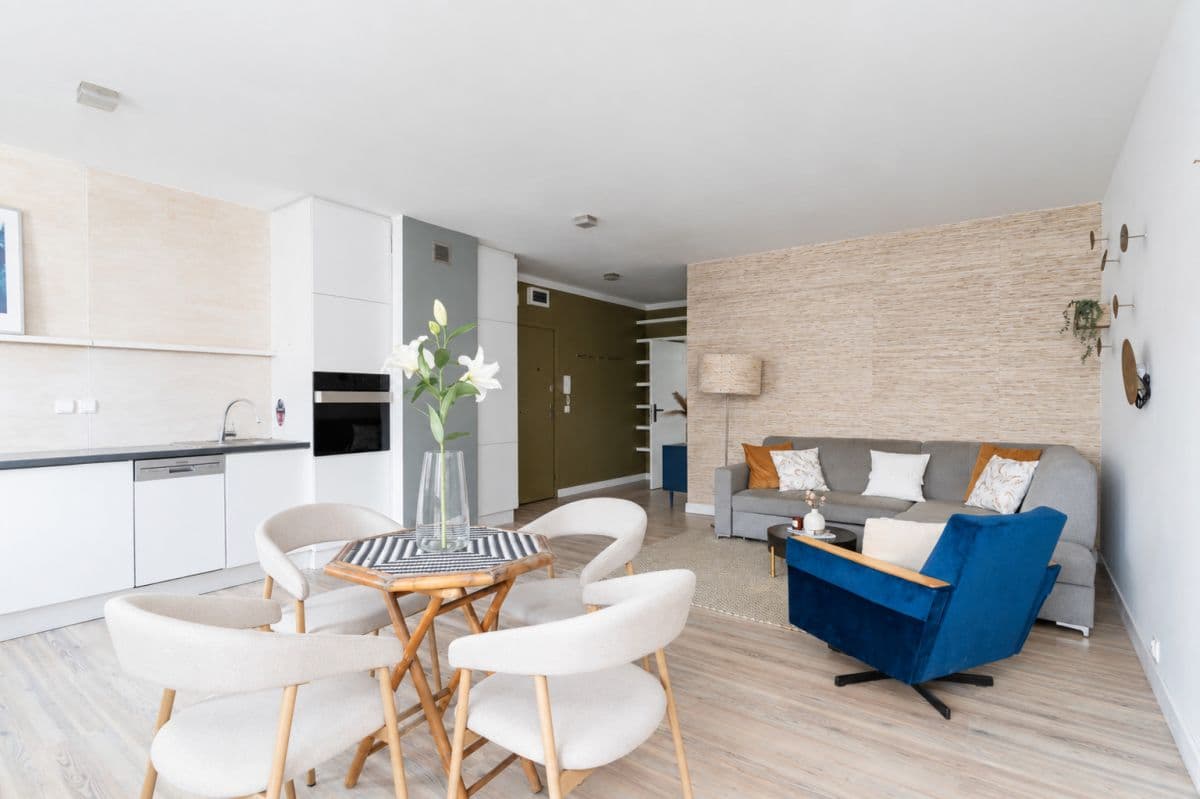 Functional 2-room apartment in quiet Bielany location – 1
