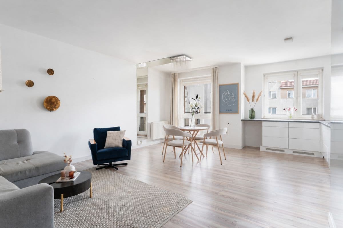 Functional 2-room apartment in quiet Bielany location – 4
