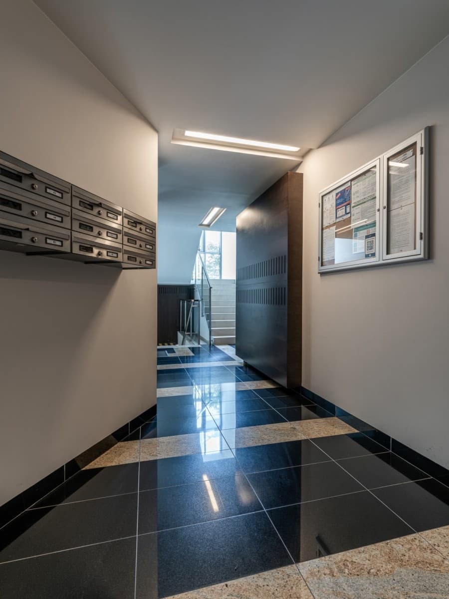 Comfortable 2-room apartment with large balcony – 9