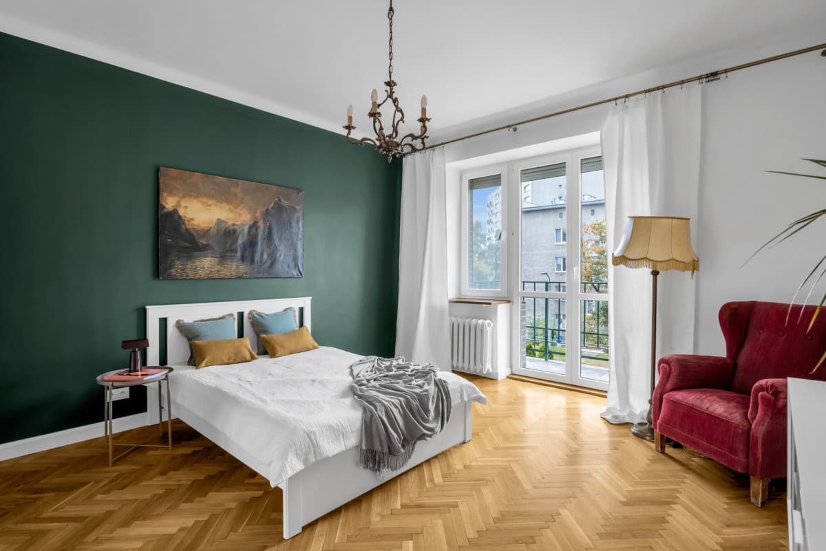 Renovated 45 m² apartment near metro – 1