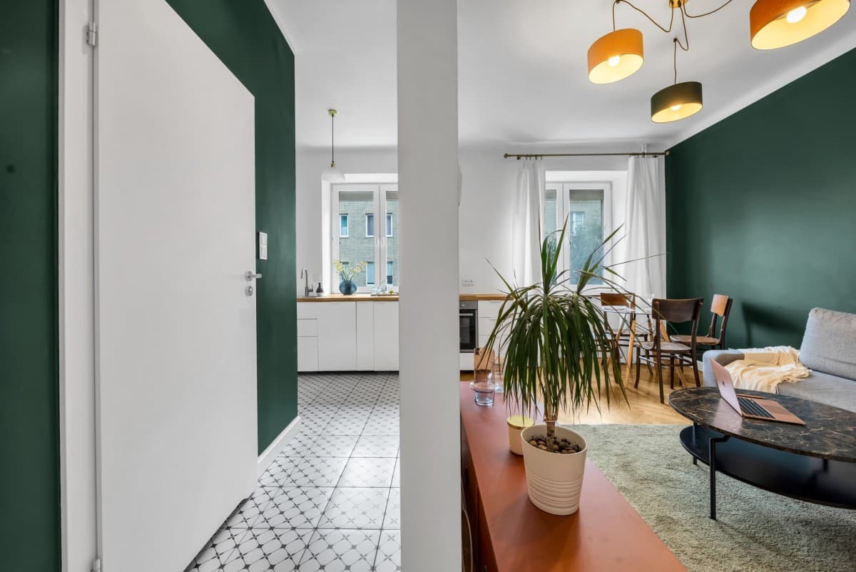 Renovated 45 m² apartment near metro – 4