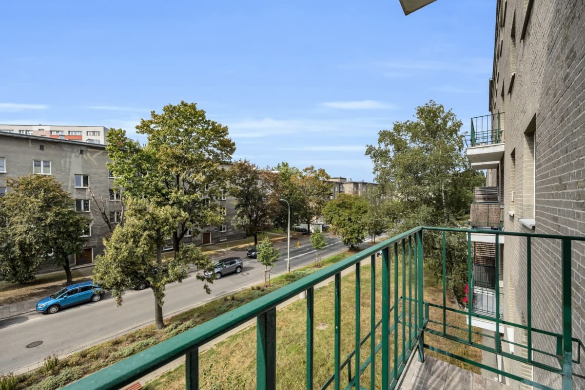 Renovated 45 m² apartment near metro – 10