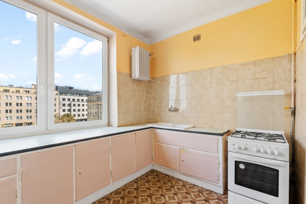 Renovation-ready apartment in Warsaw's city center – 10