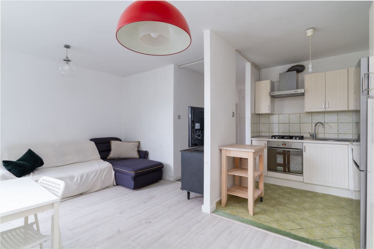 Sunny 47 m² apartment in green Żoliborz – 3