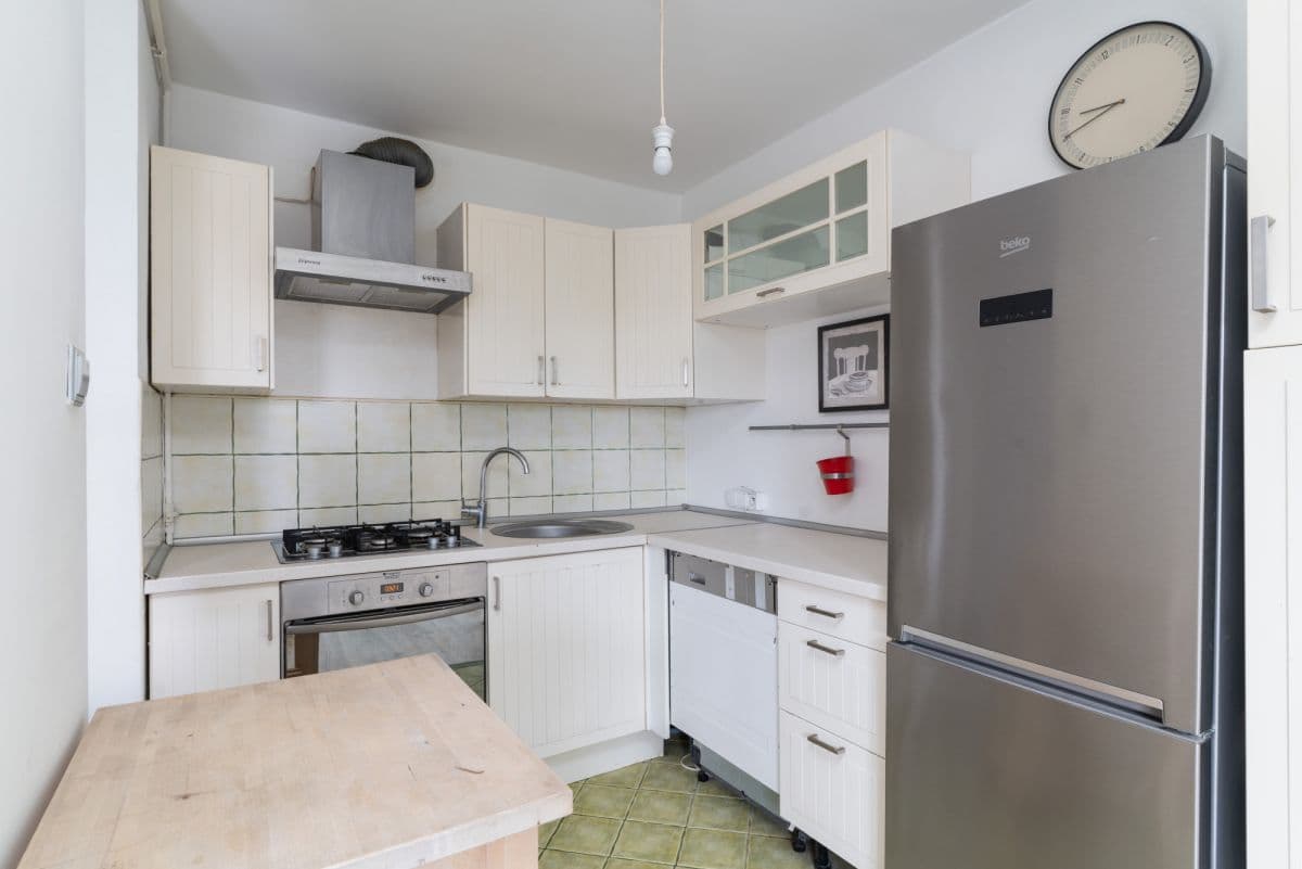 Sunny 47 m² apartment in green Żoliborz – 4