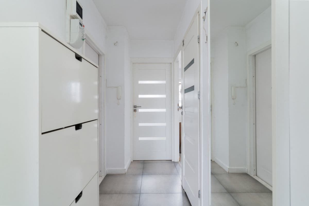 Sunny 47 m² apartment in green Żoliborz – 13