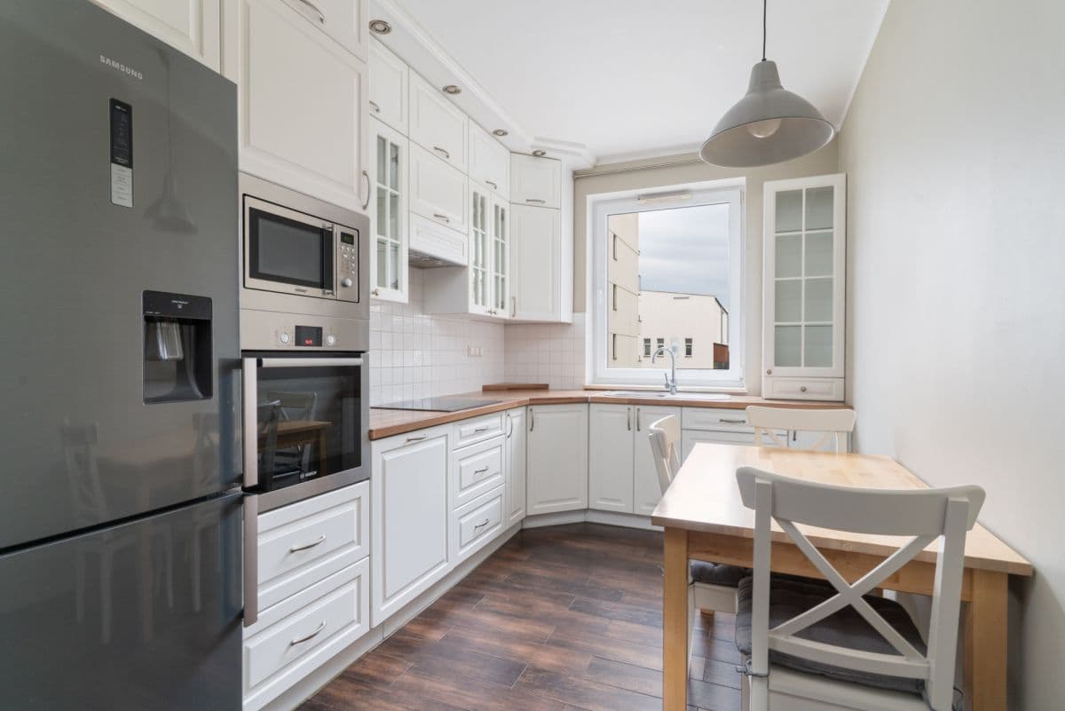 Spacious 3-room apartment in green Bemowo – 7