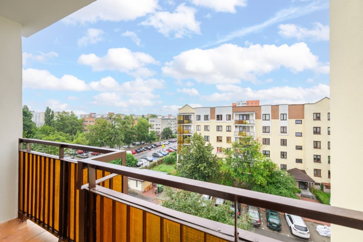 Spacious family apartment in green Bielany district – 12
