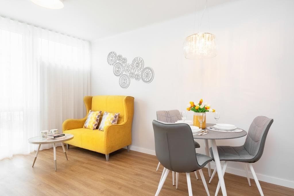 Furnished studio in central Warsaw with parking – 1