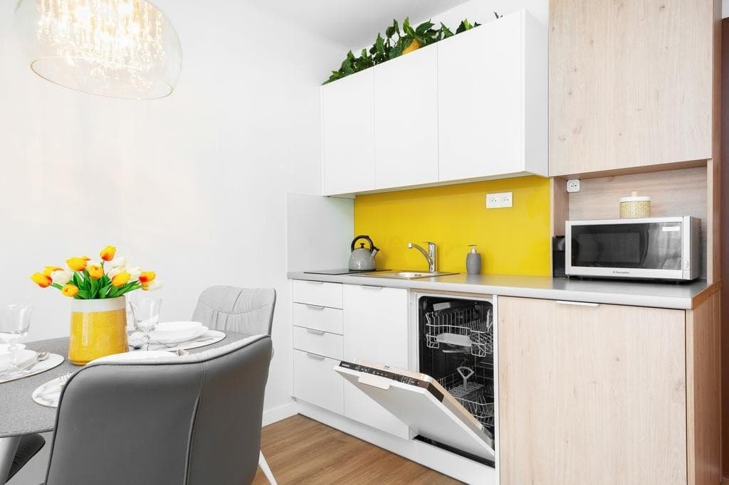 Furnished studio in central Warsaw with parking – 2