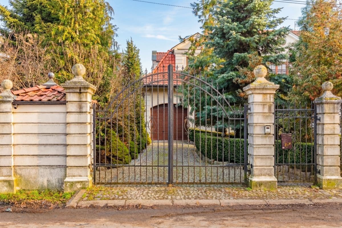 Stunning estate with guest house in Targówek – 20