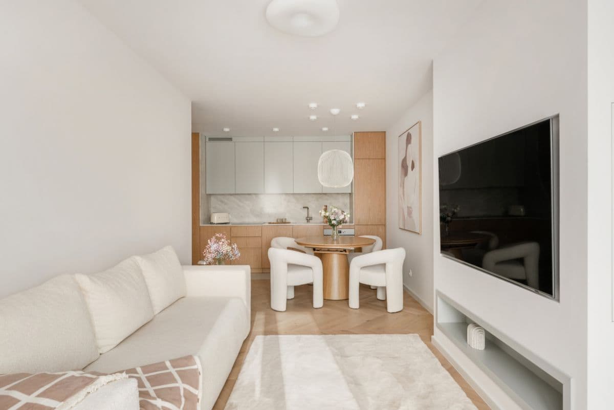 Stylish 3-room apartment with park view balcony – 8