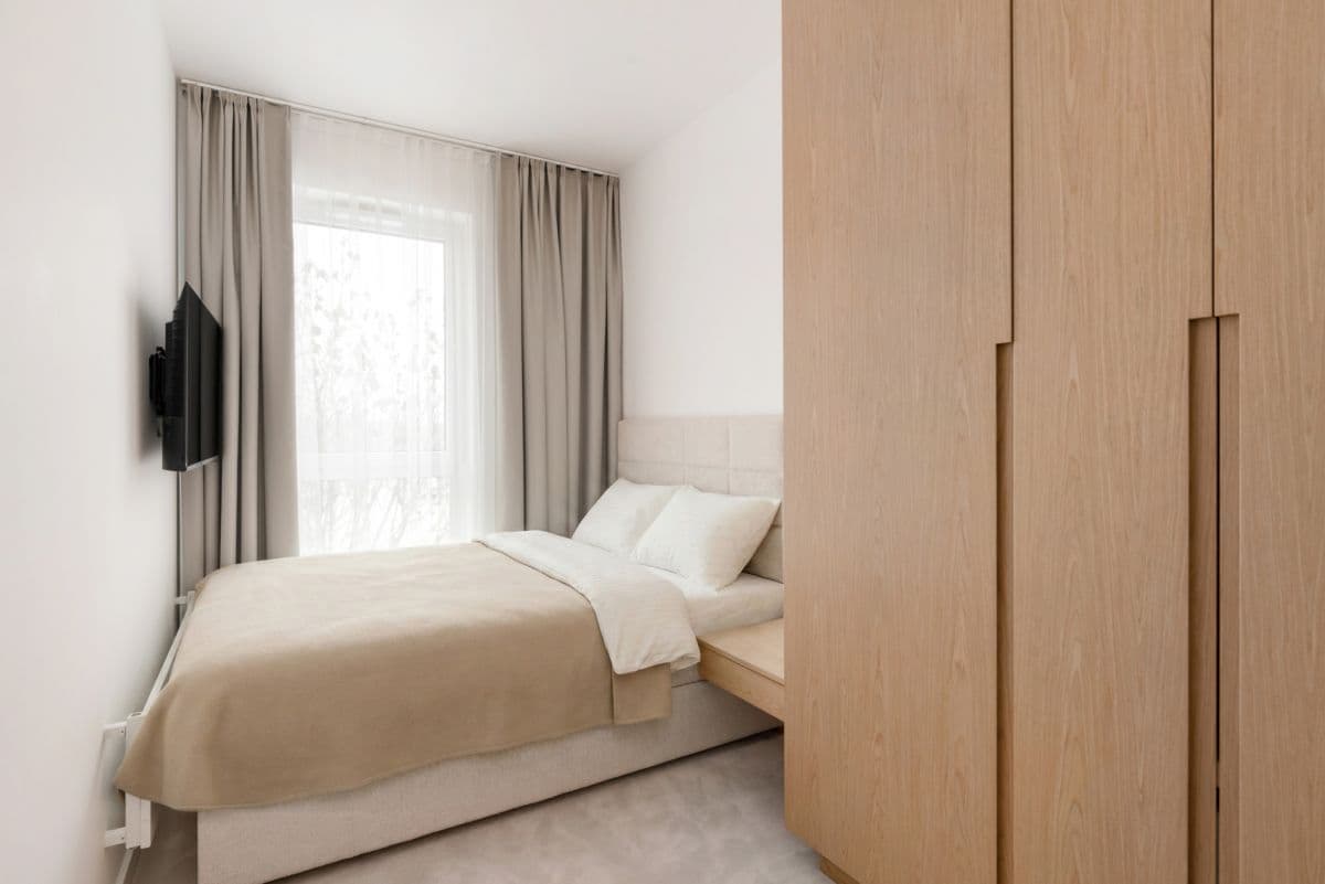 Stylish 3-room apartment with park view balcony – 24