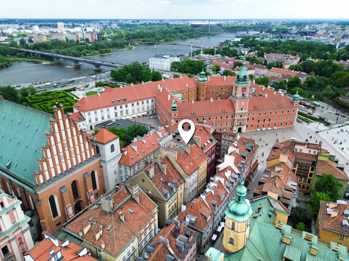 Charming 3-room apartment in historical Old Town – 1